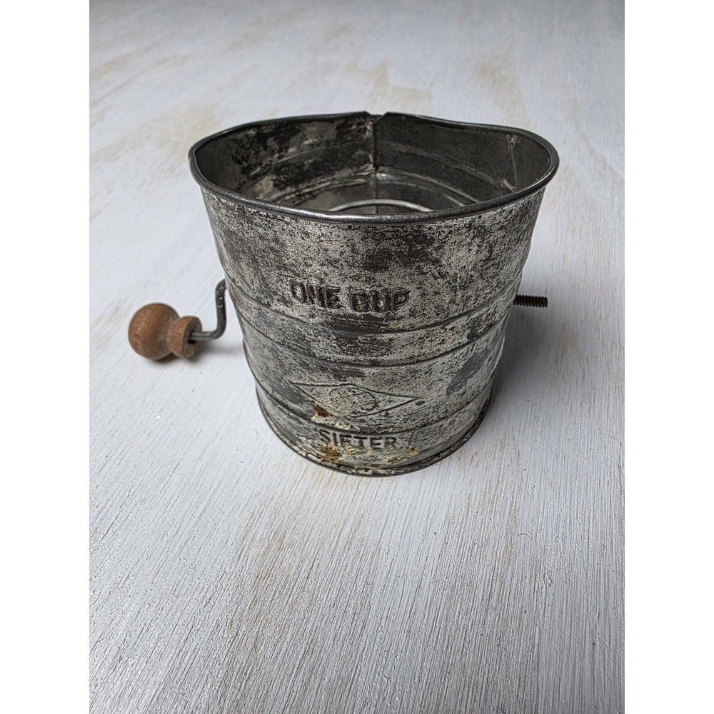 Vintage Nesco One Cup Flour Sifter Wood Knob Tin Rustic Farmhouse